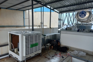 Sửa Chữa Vệ Sinh Quạt Hơi Nước Tại Nhà